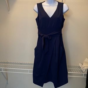 Donna Morgan midi dress with belt. Navy blue